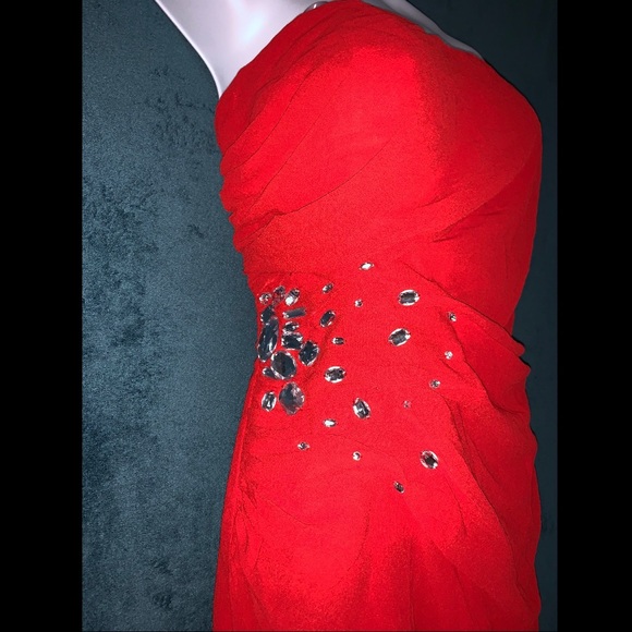 🔥 NWT Red Hot Alert 🔥 - Picture 2 of 3